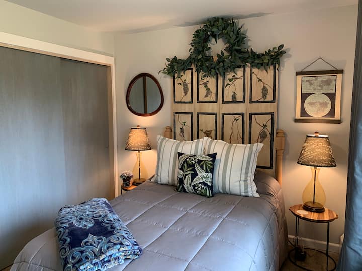 Third Bedroom- Full Size Bed