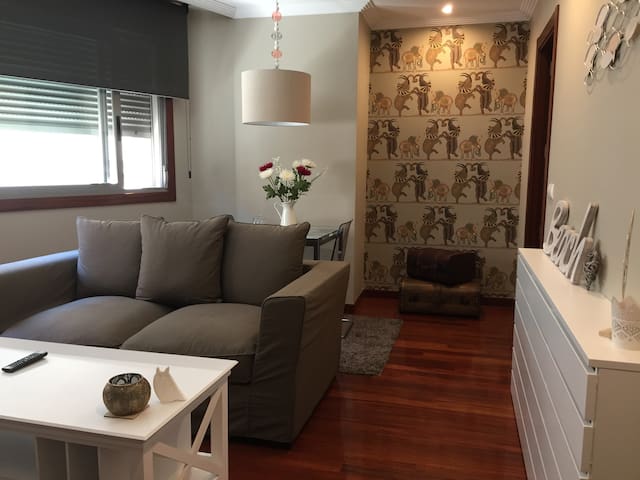"LoveVigo" Central apartment with square garage