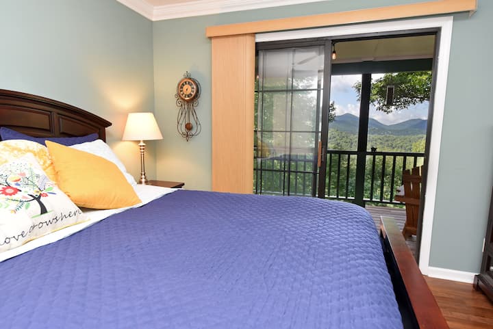 Dhoma kryesore e gjumit - Queen