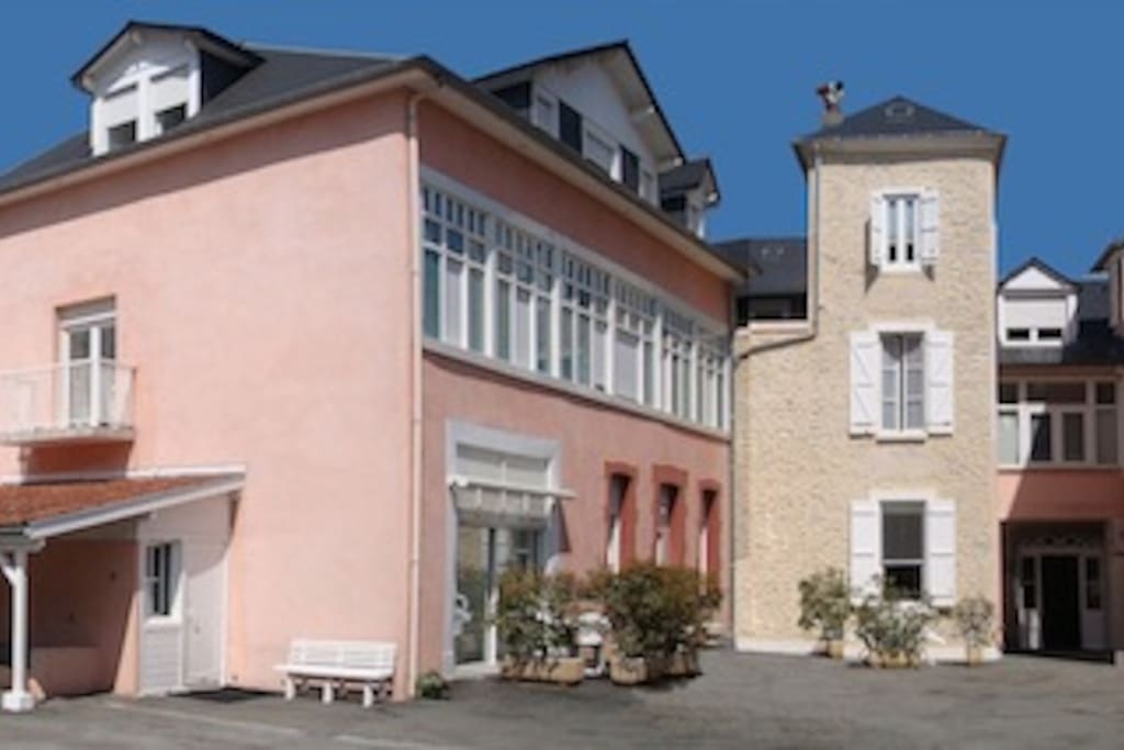 Résidence Ana, vue de la cour