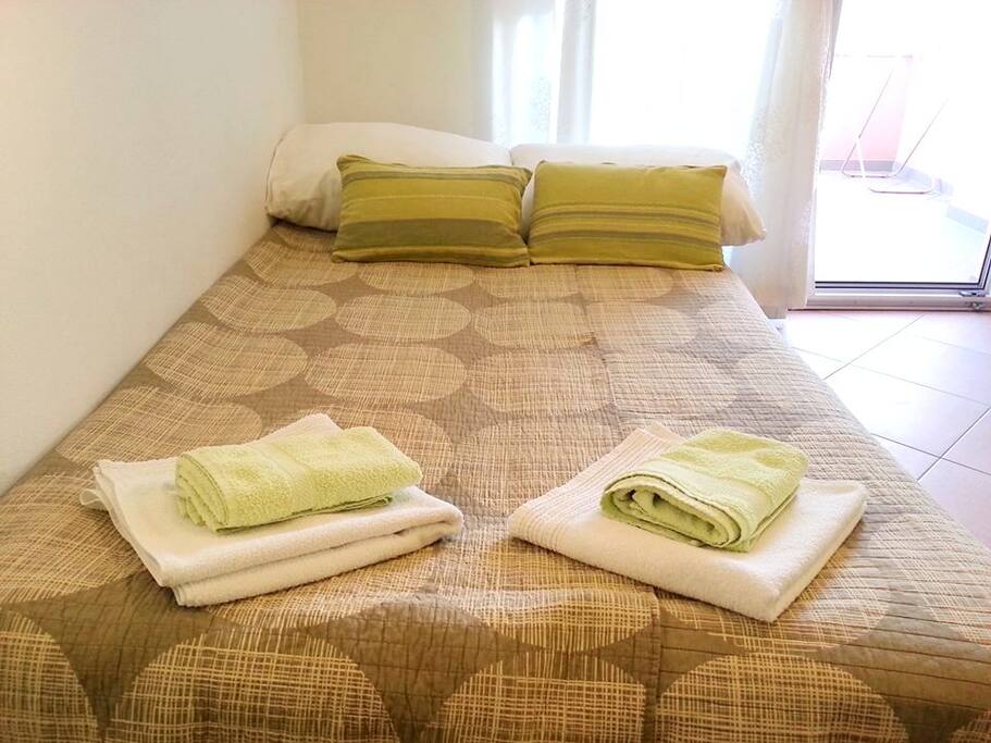 Extra bed