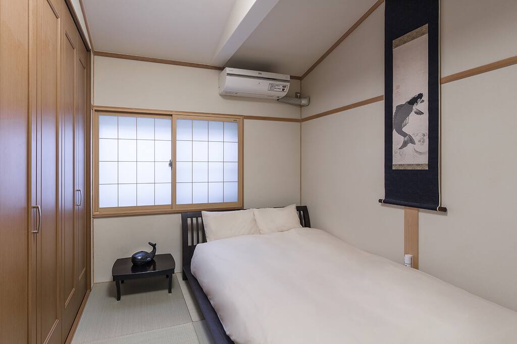 This is the Japanese room that you can use as bedroom on 2nd floor.
This tatami room is softer than wooden flooring.