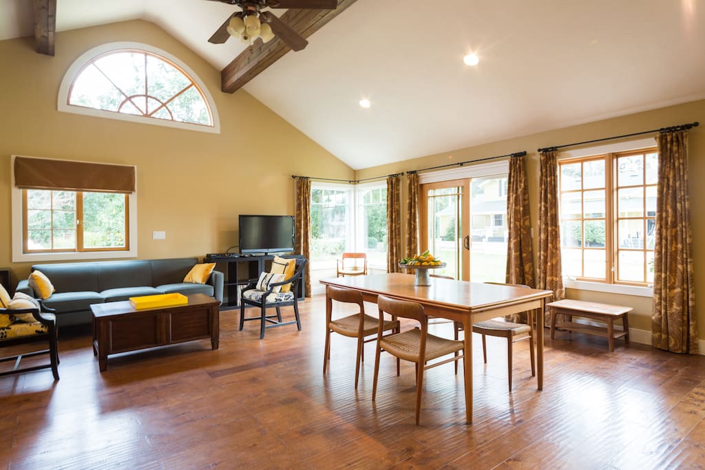 Vaulted ceiling and lots of natural light.