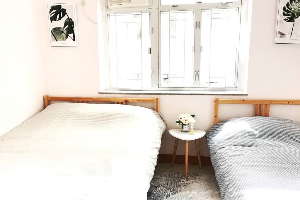 房間- 1張雙人床 & 1張單人床
Bedroom 1 - double bed & single bed