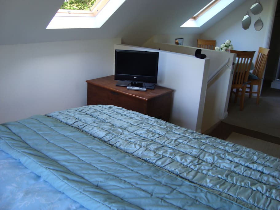 Freeview TV can be positioned to face bed or seating area
