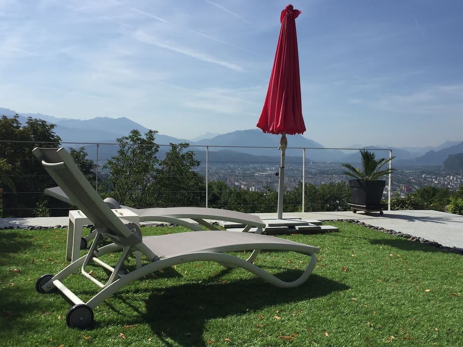 Superbe vue sur Grenoble et les Alpes