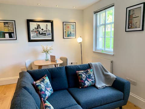 Kensington Apartment, 3 Guests & Parking