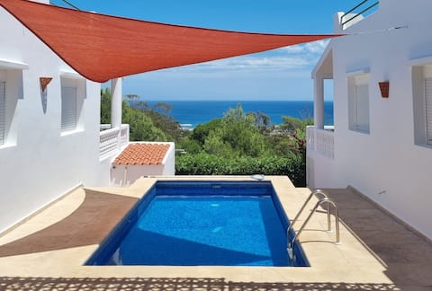 the Magic of the Villa Montaña Azul without neighbors