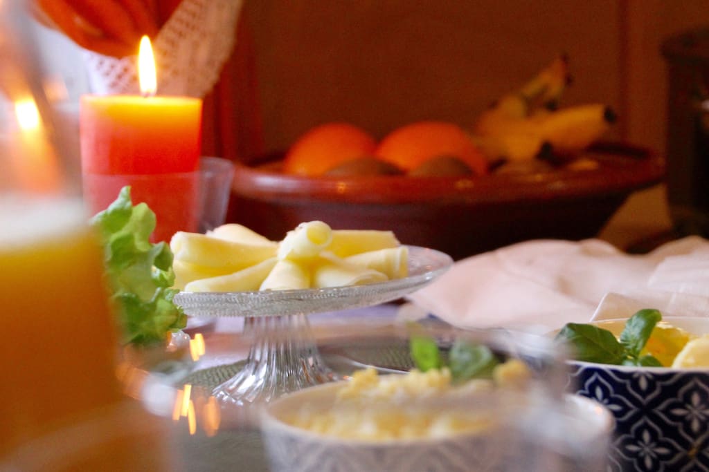 Our ecological breakfast gets you going in the morning!
