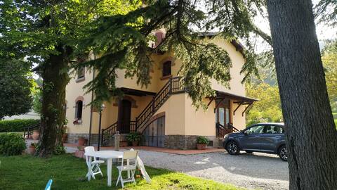 Villa Gerini on the Way of the Gods