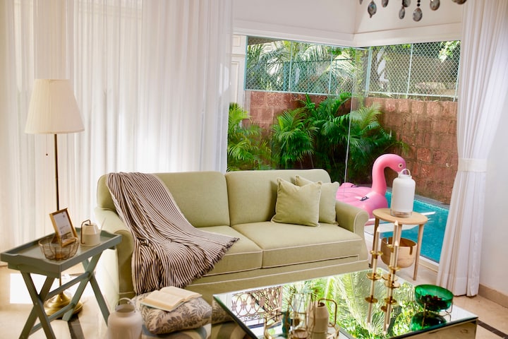 Living room image 2