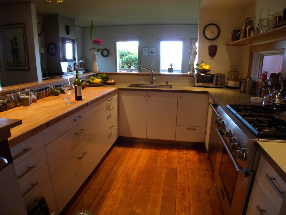 Cook's kitchen