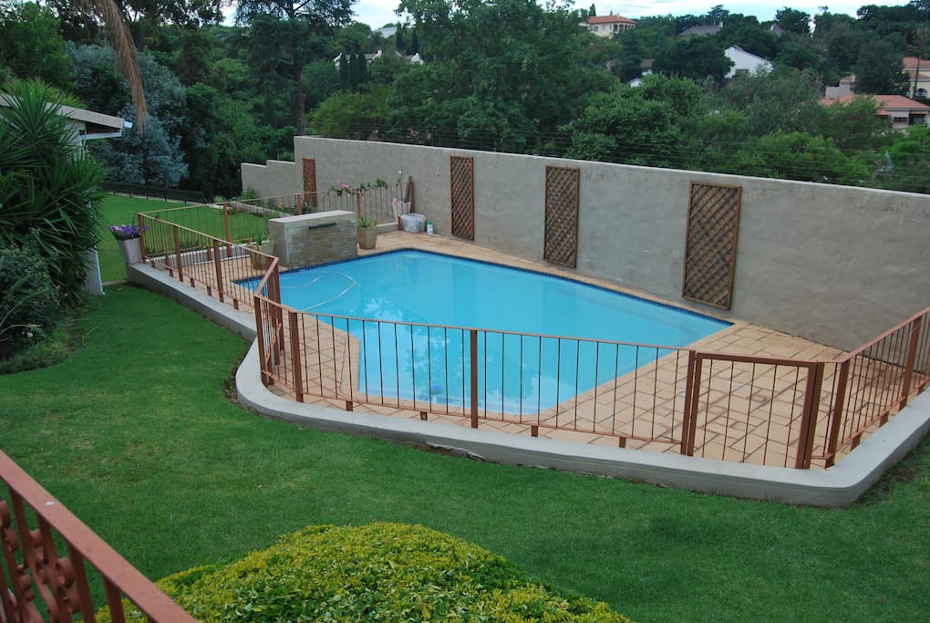 Access to pool, terrace, brie and garden