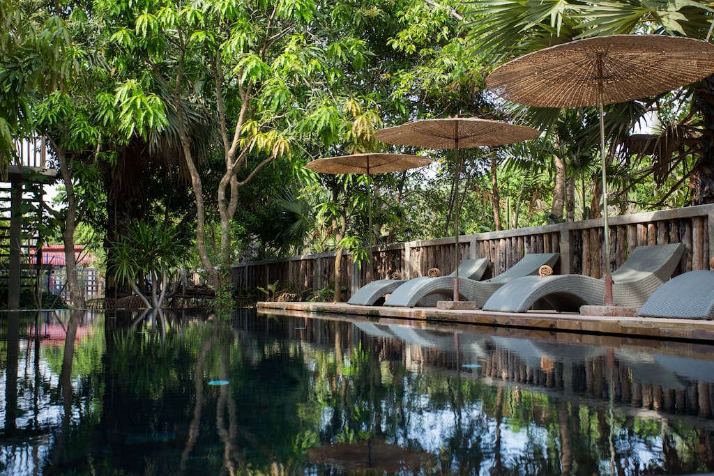 Swimming pool