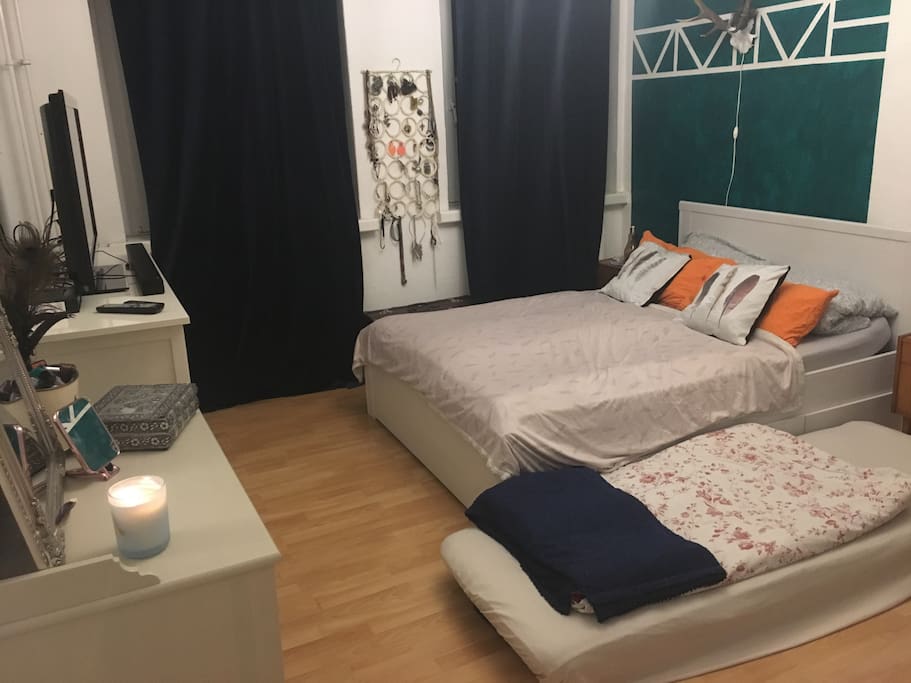 Living room with mattress for a stay with 3 persons