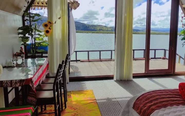 Uros Suma Inti Lodge - Puno