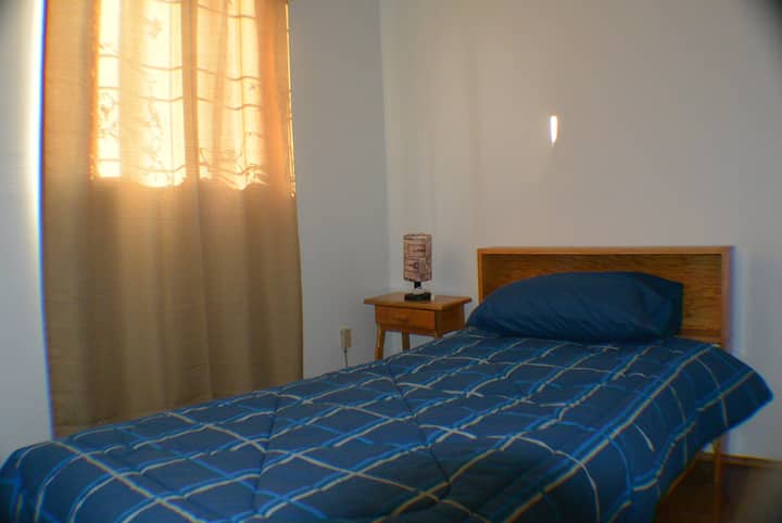 RECAMARA INDIVIDUAL, ARMARIO