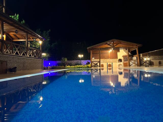 ŞİLE AĞVA yarı olimpik ısıtmalı havuzlu villa gallery image 4