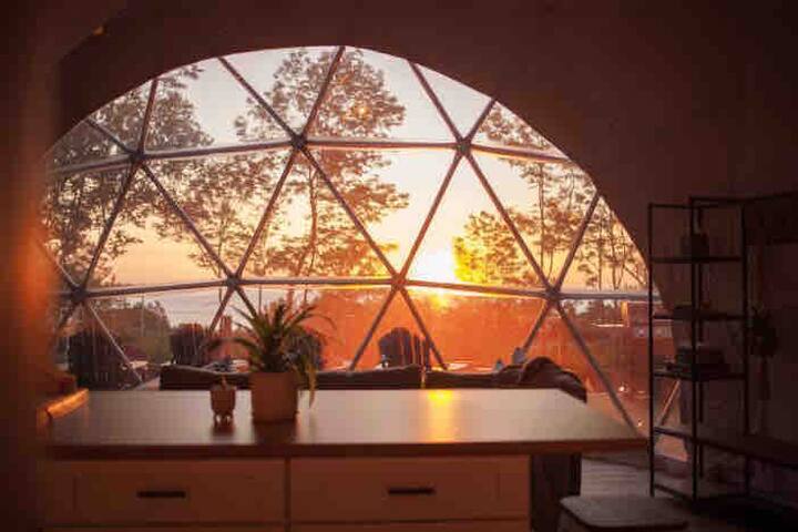 Geodome water view stay on Grand Manan Island gallery image 4