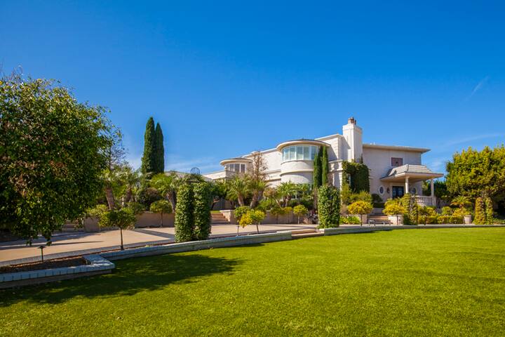 5-Star Private Sports Resort – Lux Oasis gallery image 3