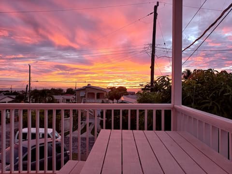 Peaceful Escape! Ocean Sunsets - 6mins to Beach