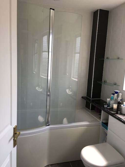 Bath/shower room