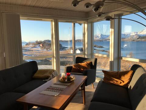 Cabin by the sea, Bø i Vesterålen