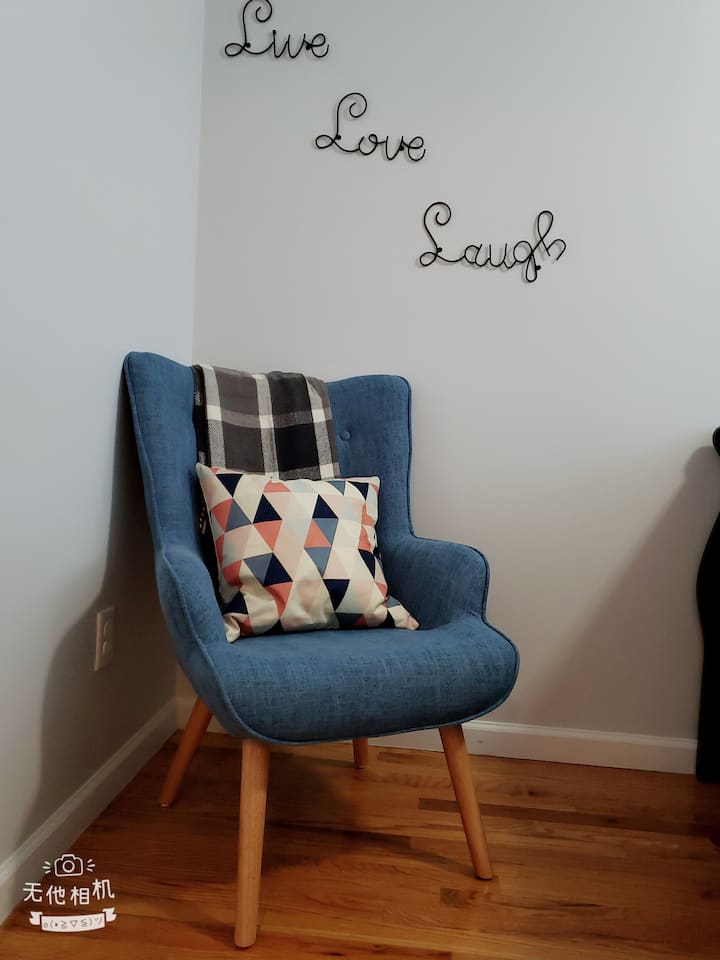 Იცხოვრეთ, შეიყვარეთ, იცინეთ