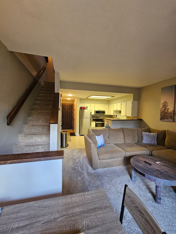 2bd/2 Bath; Loft;free Shuttles; 2 Hot Tubs - 비버 크릭