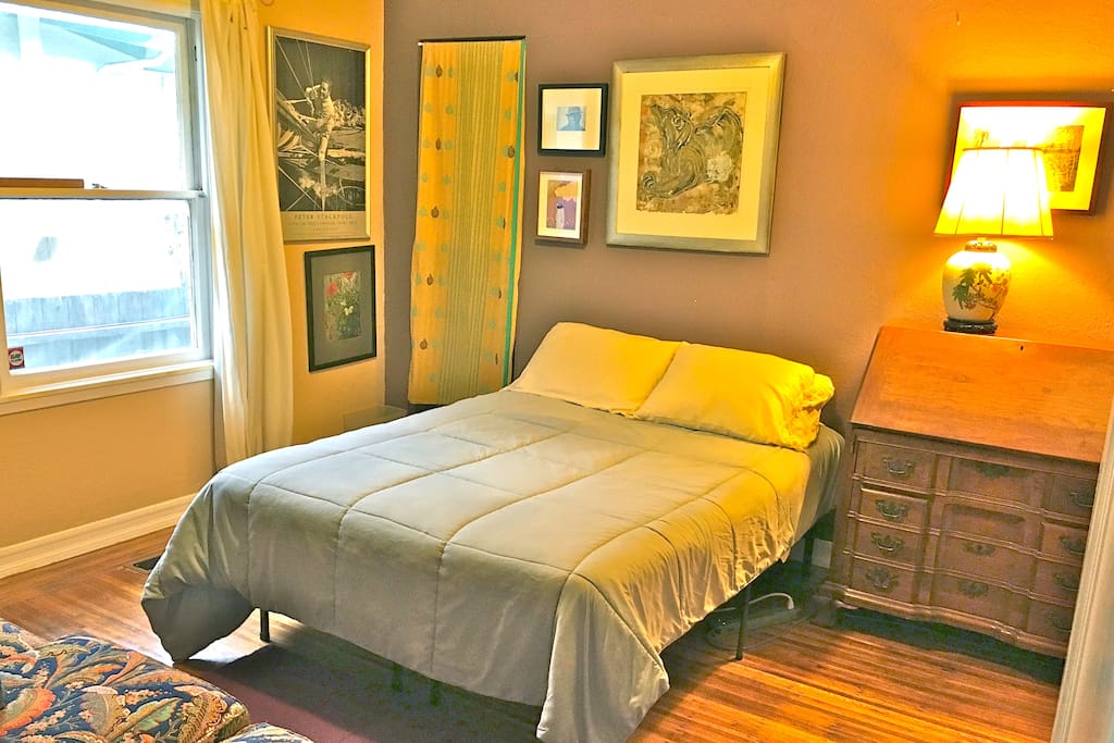 2nd bedroom with full couch and closet space