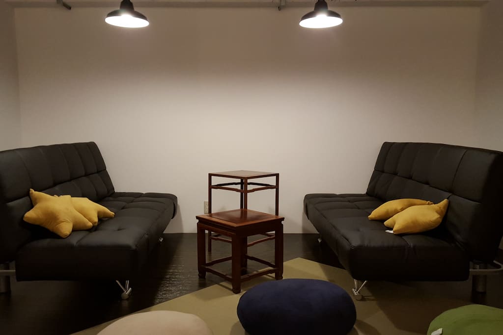 Two sofa bet(ソファベットは2台)