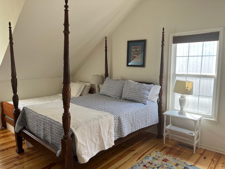 Cozy Beach Cottage in Bethany Beach dog friendly Houses for Rent in