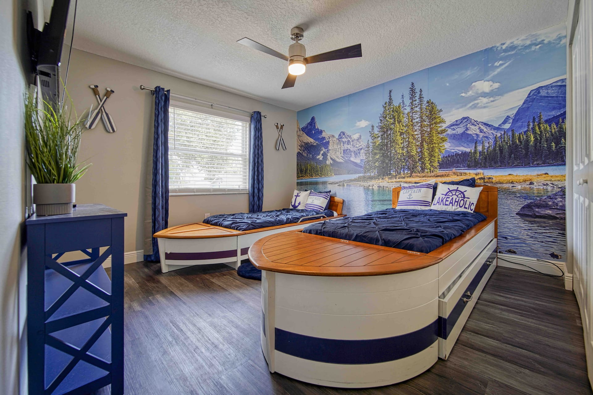 Heated Pool, Arcade with PS5, 5min from Legoland-Stylish LakeHome
