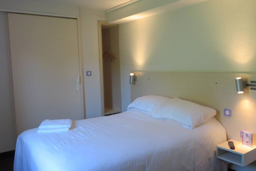 Chambre lit double