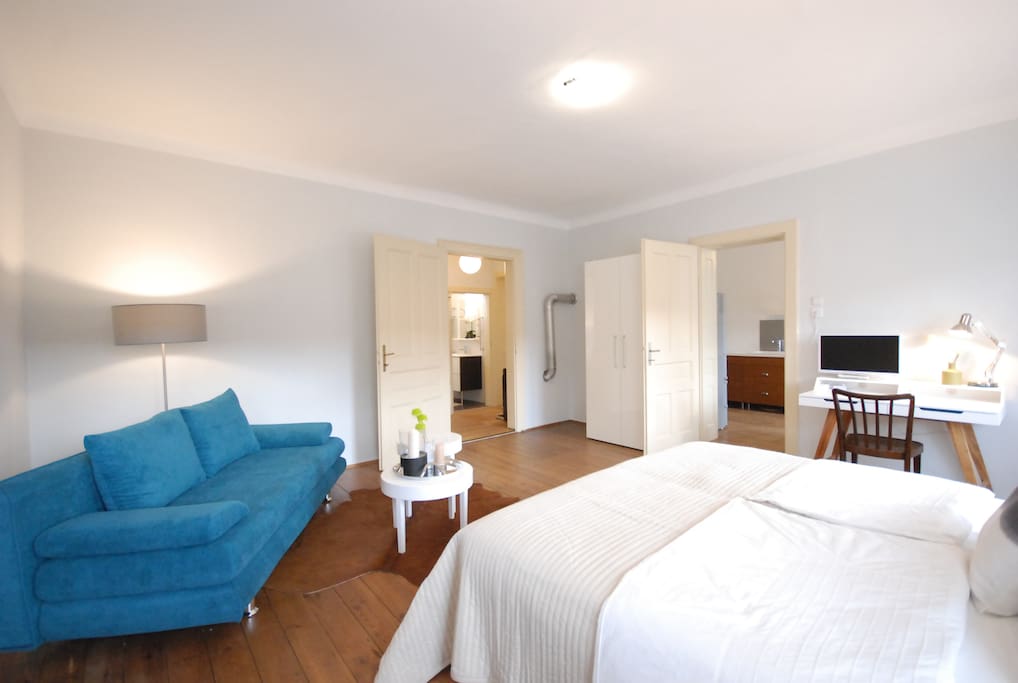 Wohn/Schlafzimmer