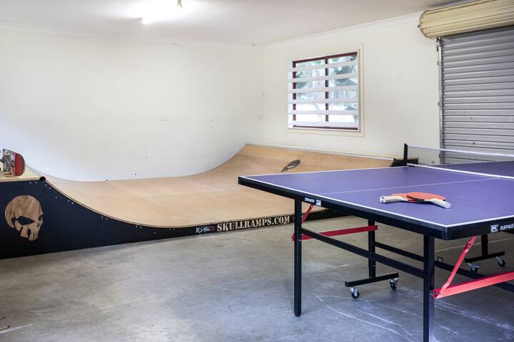 Hillside Parade gallery image 4