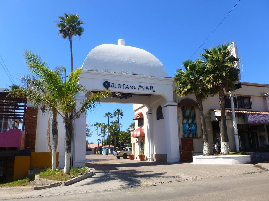 Entrada al Residencial