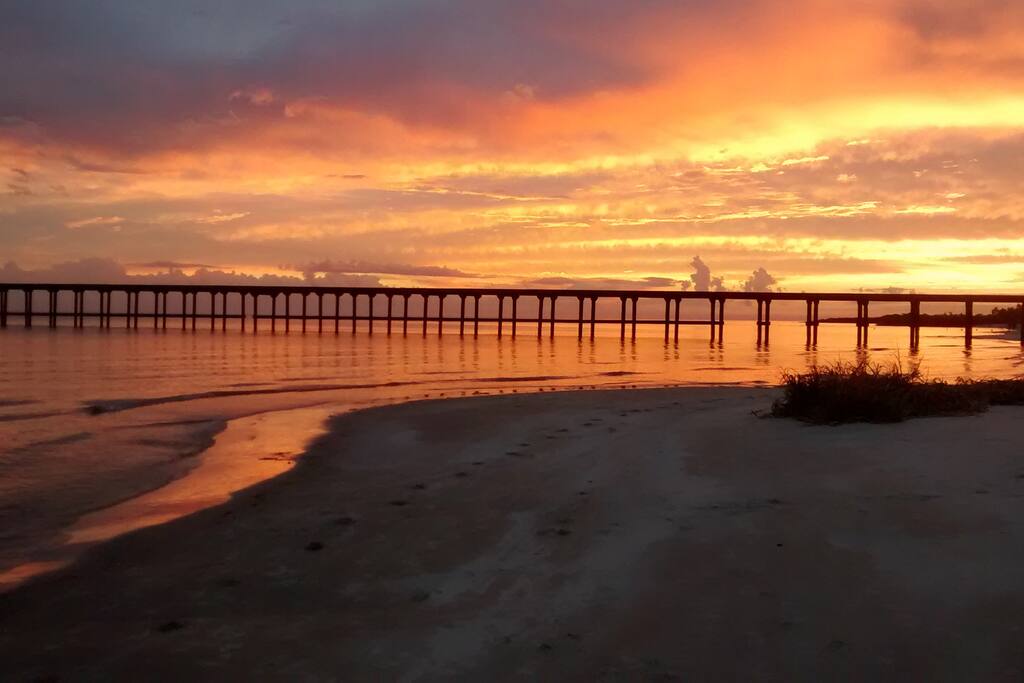 Atardecer Playa El Calabres. A 1200 metros de la casa. Foto Real sin retoques.
