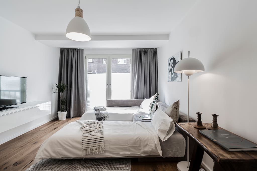 Variante 2: Wohnzimmer mit zwei Einzelbetten