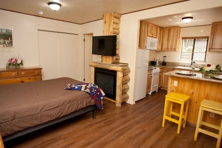 Valhalla Cabin at Emerald Bay Courtyard