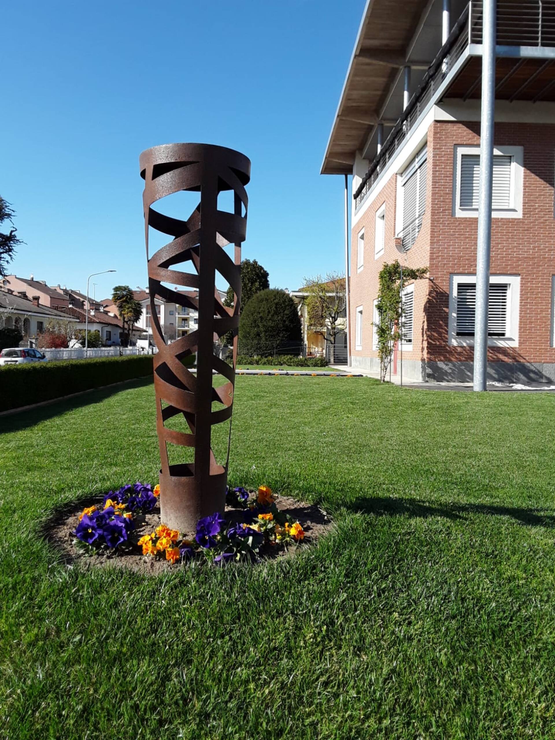 Between LANGHE and ALPS — Foto 2