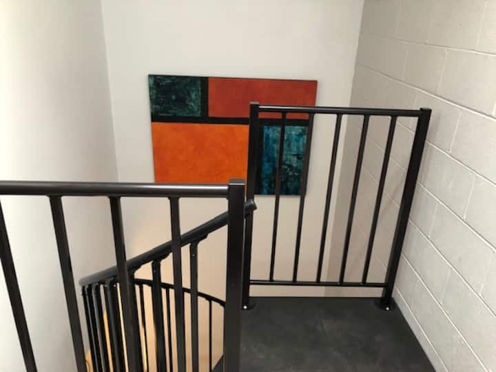 Funky Loft studio apartment in Footscray
