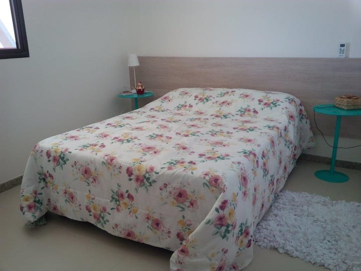 Брачен кревет (широк 150-179 см) во апартман 