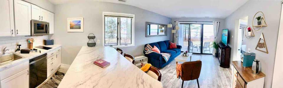 The Shores Resort Condo on East Bay! — photo 1