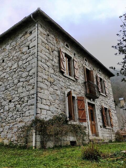 "Chez Marinette", Ariège mountain sleeps 12