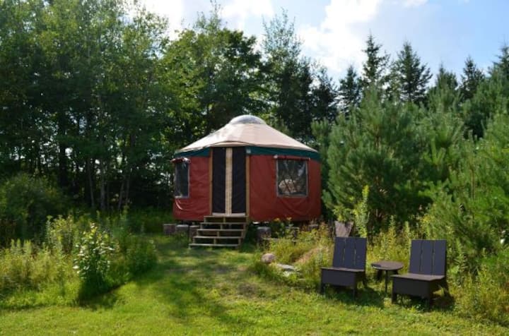 "PINES YURT" (near Duluth, MN)