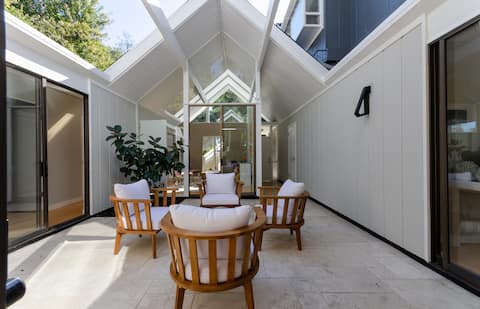 Atrium Eichler in heart of Palo Alto - 5BR/3BA