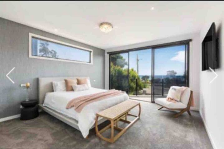 Mornington Mills Beach House gallery image 2