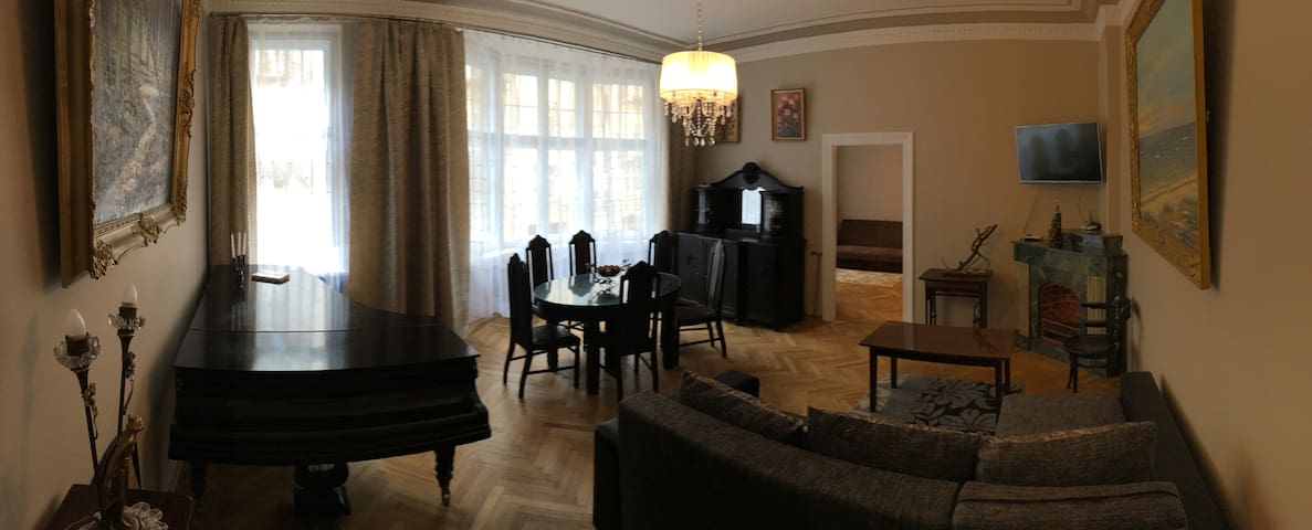 Excellent Location In Art Nouveau District!
