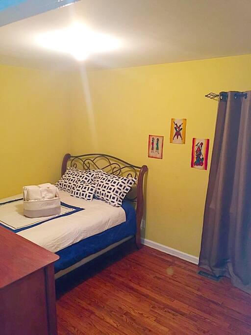 Large room with Queen size bed